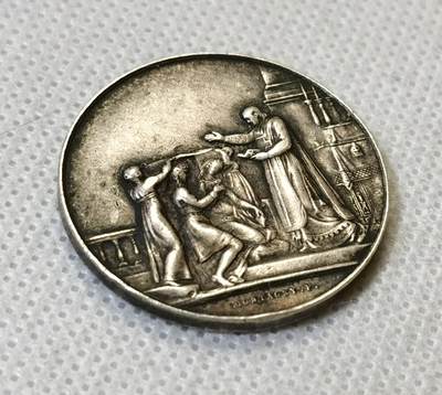 甄臻铺-世界币章拍卖（第46期）送拍享返佣金等优惠多多（1月10日精品场，敬请期待） 法国结婚纪念银章，背面未刻字，30mm，11.4g 丰饶角1argent，细节见图