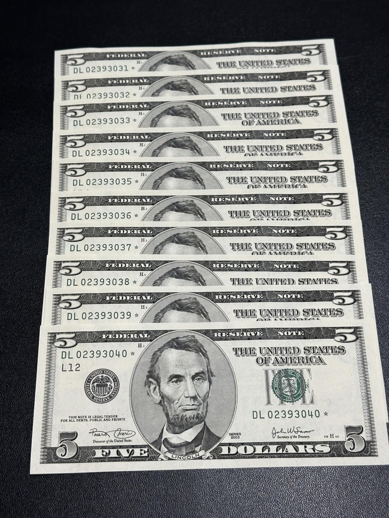 《外钞收藏家》第六百零一期（畅拍场）（本平台长期征集拍品、欢迎藏友们联系合作） 2003年美国大头版5美元 标准10连号 全新UNC 全部是补号 高位无47