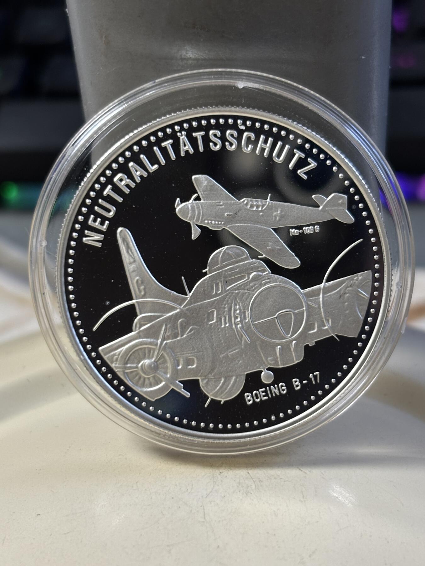 第187期拍卖 瑞士1995年航天航空展20埃居女神精制纪念银币带盒证书，925银，25克，边缘有氧化