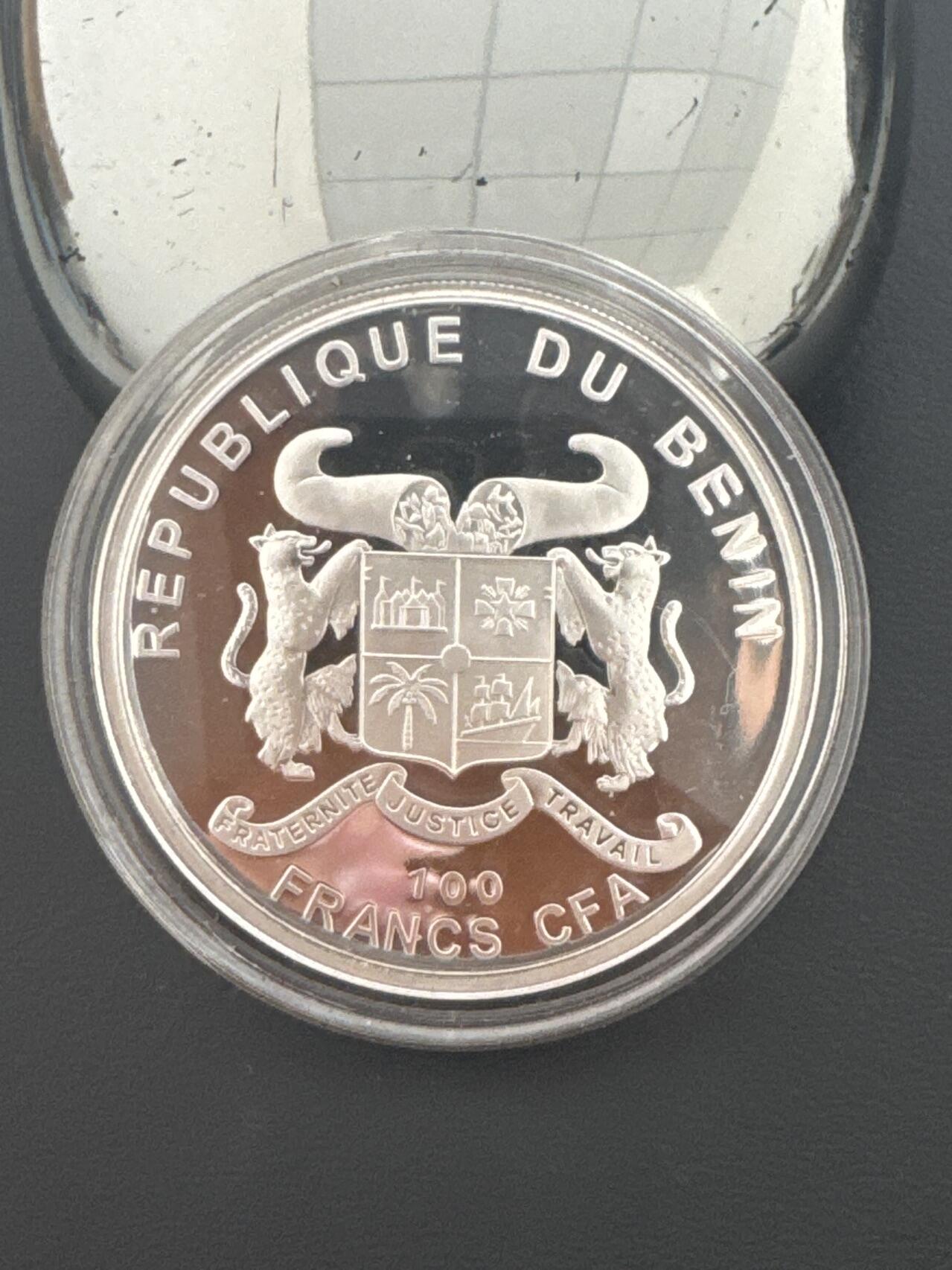 ❤️【币观天下】❤️ 第338期钱币拍卖- 2026.1.9周五晚上6点半场-长期征集拍品 2010年贝宁100法郎香味币 圣诞节日气息松香味彩色铜镍镀银纪念币