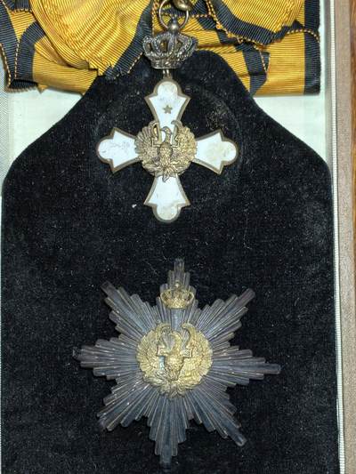 凯旋世界勋赏（第21期冬季大拍）（欢迎送拍）（对拍品有疑问请询问客服，不接受到手刀，出价默认拍品品相。请认真阅读拍卖规则！出价默认已认可！）（收到货请录制开箱视频，无视频概不处理问题。） - 希腊王国 大十字级凤凰勋章 全套带盒