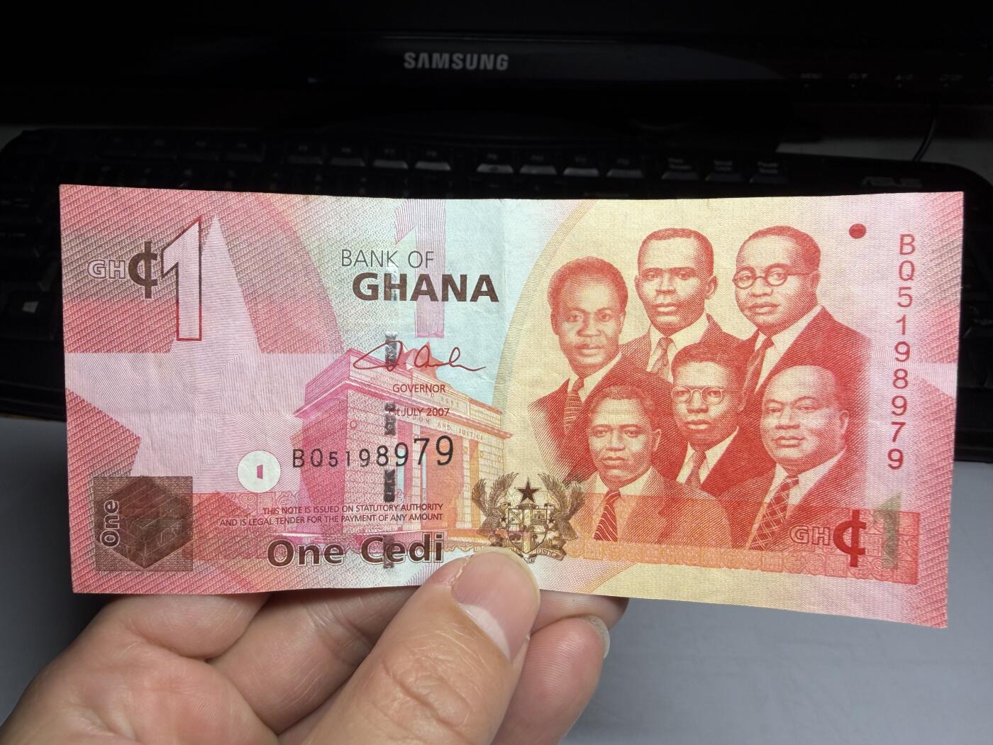 2026年集古藏今外币拍卖第一期-第3场—（总第300拍-纸币专场），本期拍完结算一次，发货时间2-3天，休息几天后继续新的一期拍卖。 2007年加纳1元