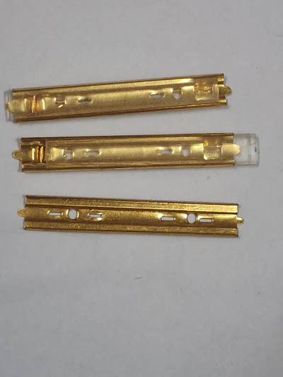 韵星假日拍卖第三十六期 -- Rimey Holidays Auction 36 - 民主德国勋条一组