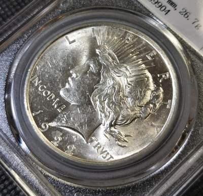 甄臻铺-世界币章拍卖（第46期）送拍享返佣金等优惠多多（1月10日精品场，敬请期待） 公博-MS65 美国1922年和平银币，品质不输P盒