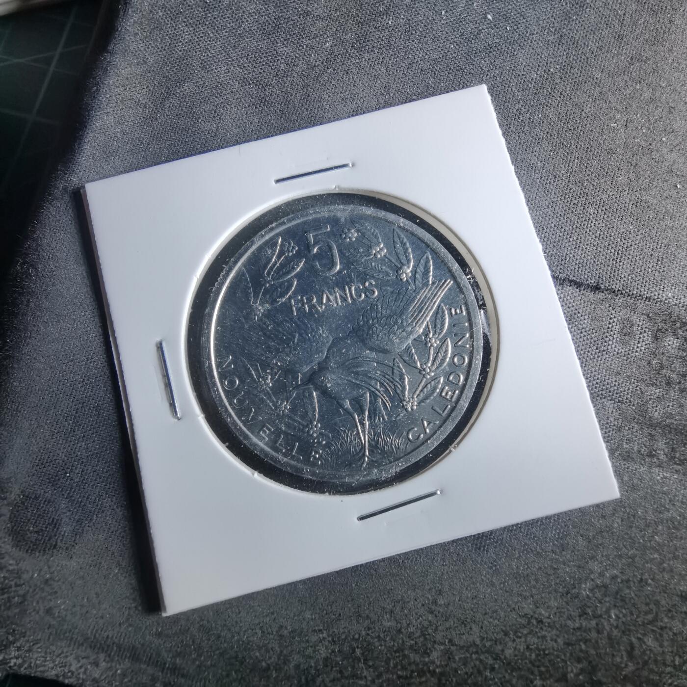 沼泽如烟--第956场 法属新喀里多尼亚1983年5法郎