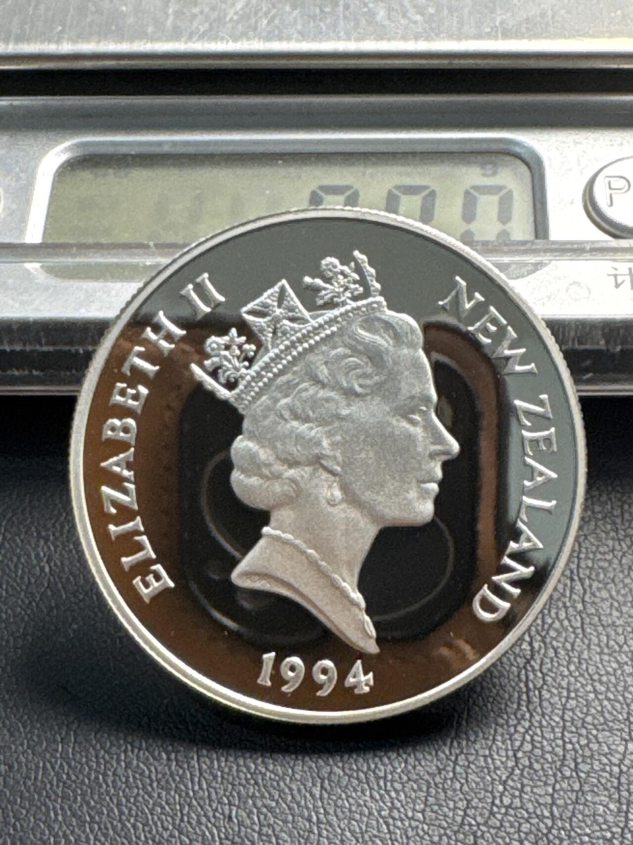 ❤️【币观天下】❤️ 第338期钱币拍卖- 2026.1.9周五晚上6点半场-长期征集拍品 新西兰1994年伊丽莎白公主出生银币31.47克