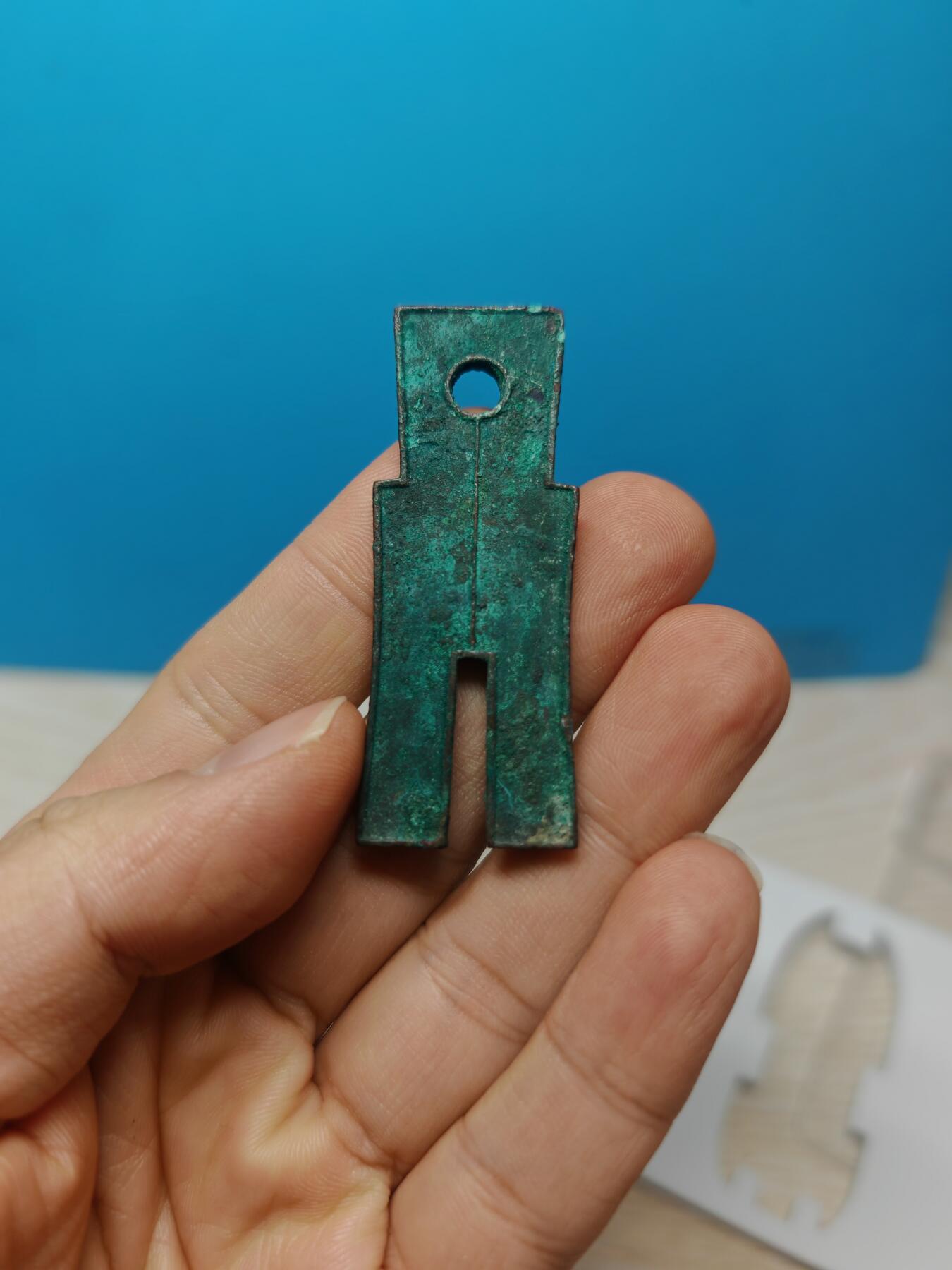 【华夏极美82】新莽  货布  字口清晰 带绿锈 个人送评