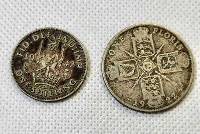 甄臻铺-世界币章拍卖（第46期）送拍享返佣金等优惠多多（1月10日精品场，敬请期待） 英国1922年1弗洛林银币、1942年1先令银币一对