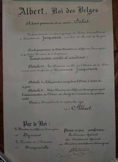 凯旋世界勋赏（第21期冬季大拍）（欢迎送拍）（对拍品有疑问请询问客服，不接受到手刀，出价默认拍品品相。请认真阅读拍卖规则！出价默认已认可！）（收到货请录制开箱视频，无视频概不处理问题。） - 一战 比利时王国 金级 棕榈叶勋章 证书 1919年由比利时外交部长亲签颁发 授予 雅克罗德夫人  马克雅克罗德的妻子， 瑞士莱森委员会成员 参与了安置，救助伤病和难民 