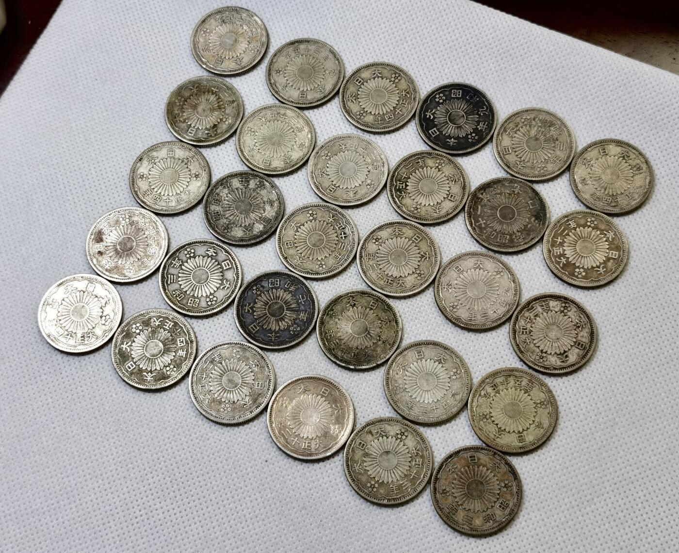 甄臻铺-世界币章拍卖（第46期）送拍享返佣金等优惠多多（1月10日精品场，敬请期待） 30枚一组双凤五十钱银币 品相极美（1）细节如图