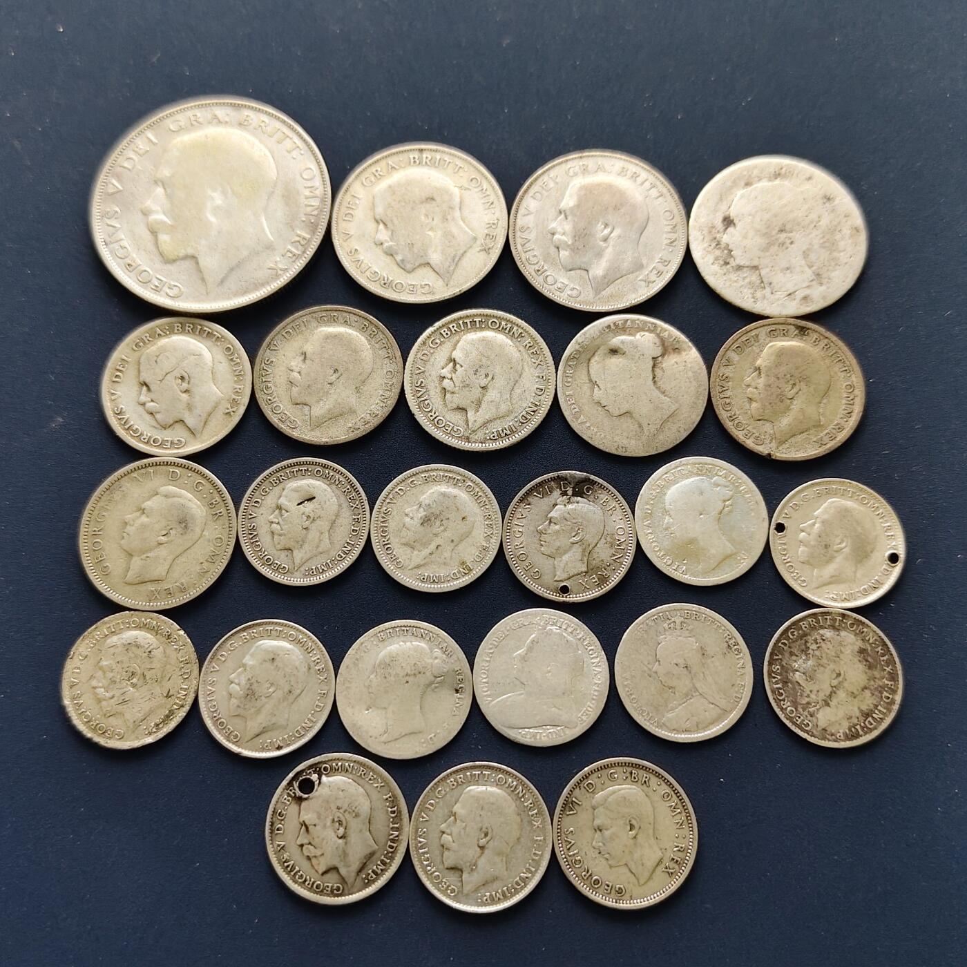 【全场包邮】纯粹捡漏拍493场 英国各年份银币24枚一组【纯银价约786元（按18元银价折算）】