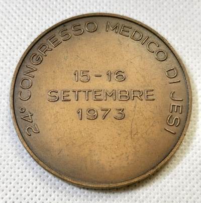 甄臻铺-世界币章拍卖（第46期）送拍享返佣金等优惠多多（1月10日精品场，敬请期待） 塞滕布雷1973医学大会铜章 57.7克 49mm，细节见图