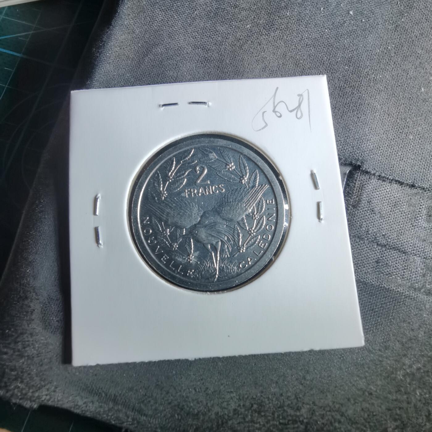 沼泽如烟--第956场 法属新喀里多尼亚1983年2法郎