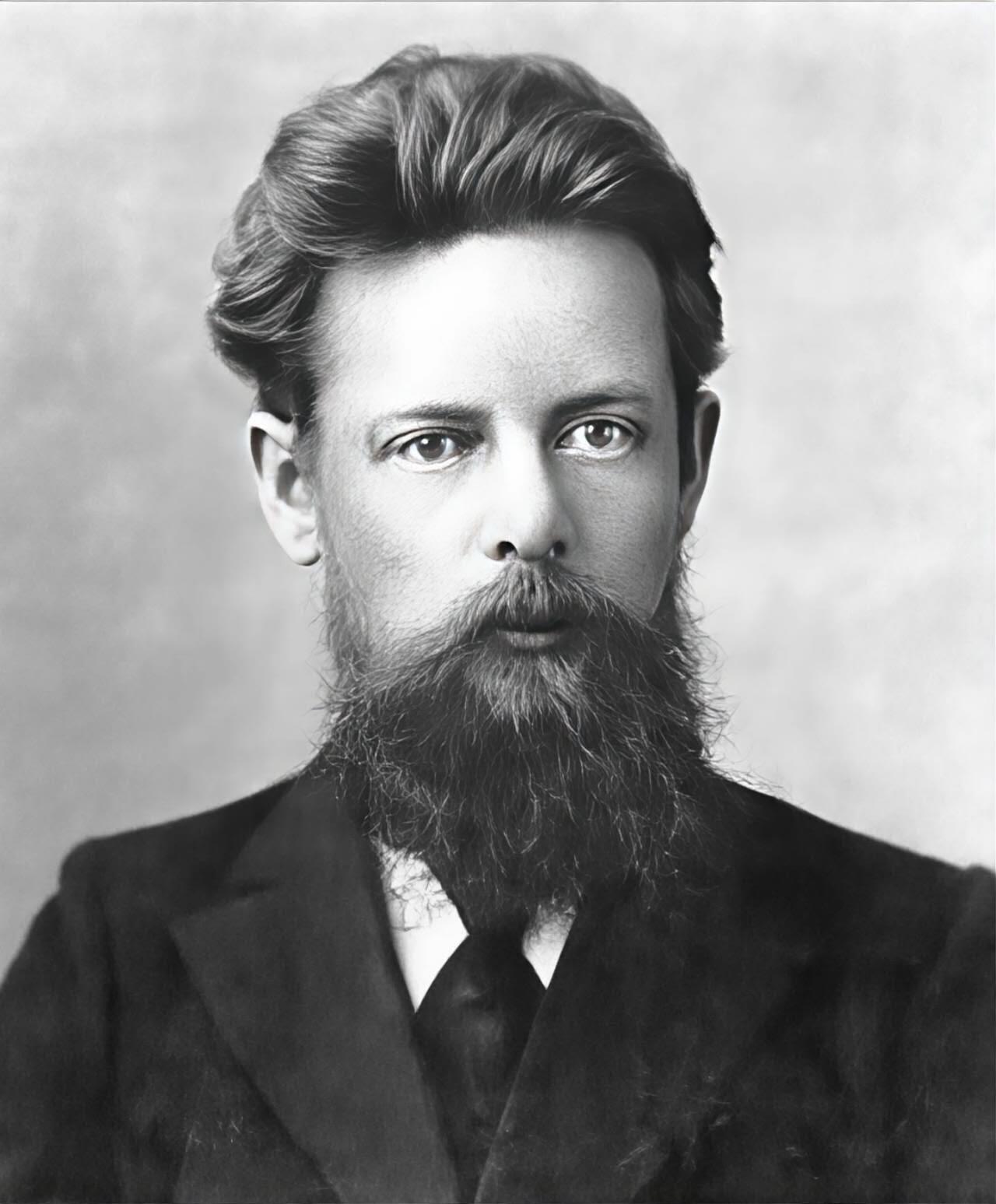 【俄甄集藏】2026年(046)01-07 星期三 晚 19:30 全场包邮 俄罗斯1994年纪念作家帕维尔·彼得罗维奇·巴若夫诞辰115周年2卢布精制银币，信泰 PF67UC，重15.87克，50%银