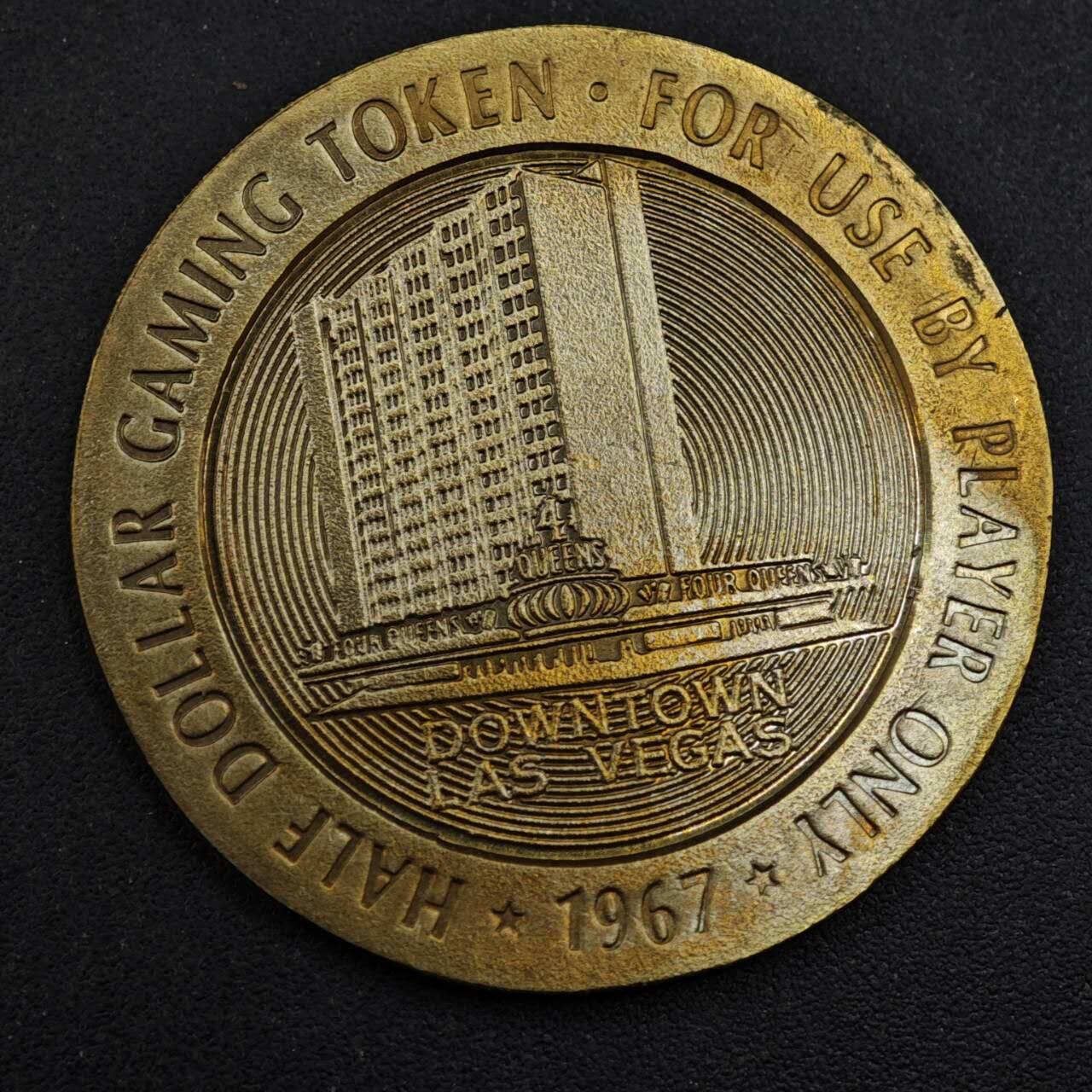 【淘币小摊】实时拍第八百四十三拍   散币场   满百包邮可预留二周 每周一统一发货   美国1967年四皇后酒店半美元代币