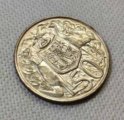 甄臻铺-世界币章拍卖（第46期）送拍享返佣金等优惠多多（1月10日精品场，敬请期待） 澳大利亚1966年女王50分银币，细节见图