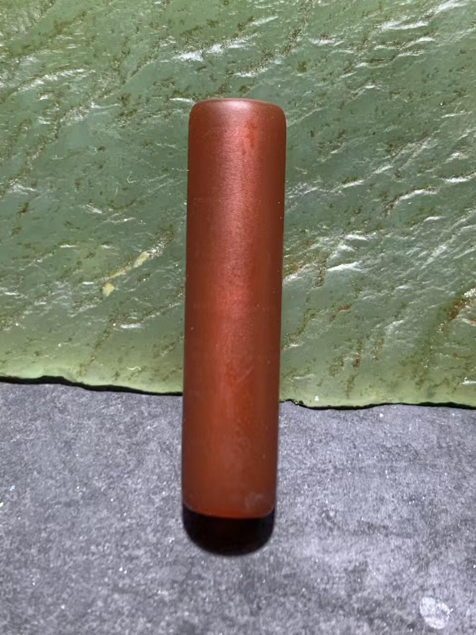 精美高玉化酒红色缠丝玛瑙随形直桶，桶珠一颗