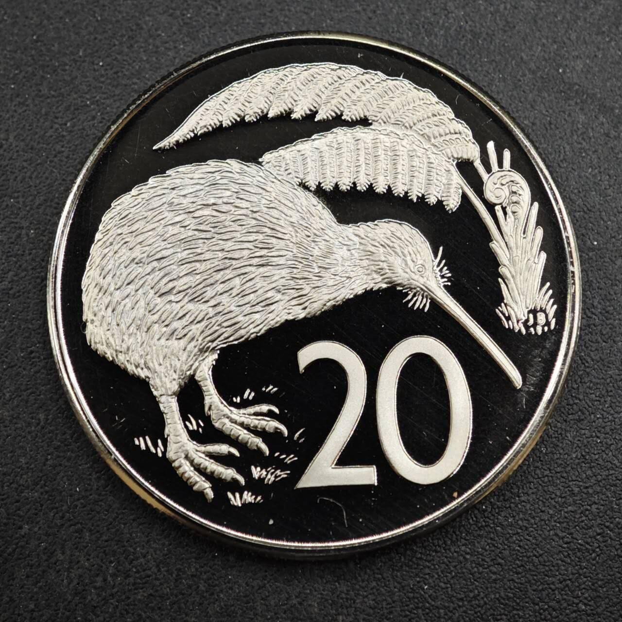 【淘币小摊】实时拍第八百四十三拍   散币场   满百包邮可预留二周 每周一统一发货   新西兰1974年20分精制镍币