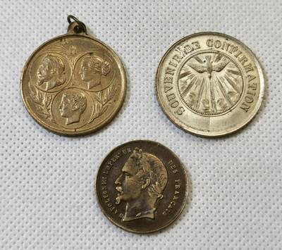 甄臻铺-世界币章拍卖（第46期）送拍享返佣金等优惠多多（1月10日精品场，敬请期待） 法国拿破仑纪念章三枚一组，细节见图