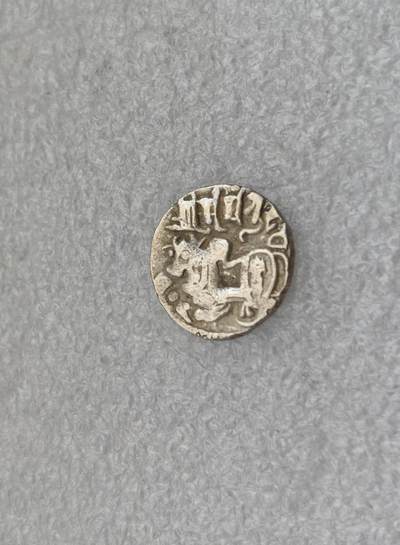 瓶子🏺第224期拍卖会 -  公元800年沙希王朝牛瘤骑士打制银币