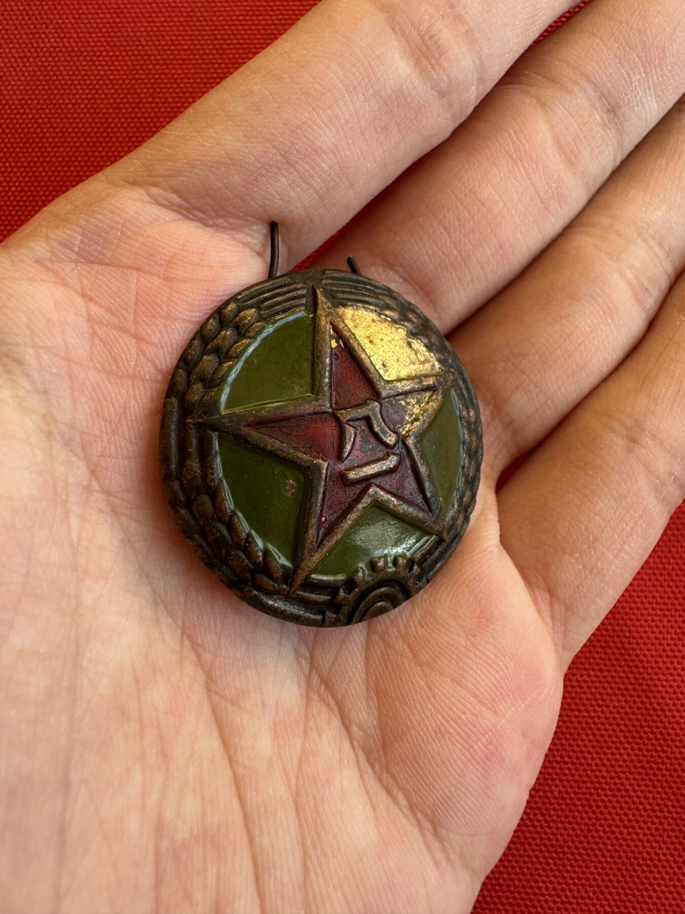 五哥徽章群   7号周三晚上八点4群联拍