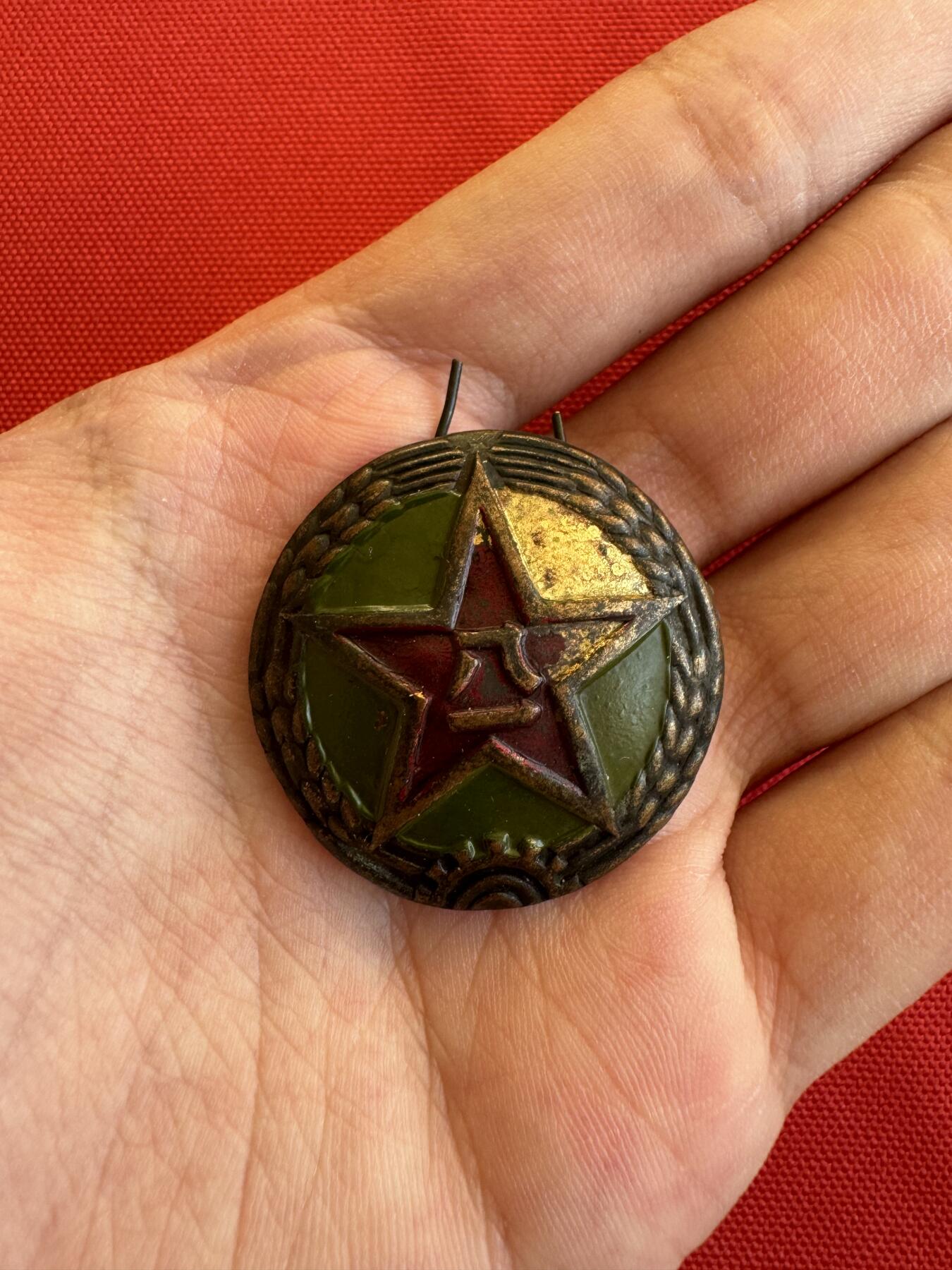 五哥徽章群   7号周三晚上八点4群联拍