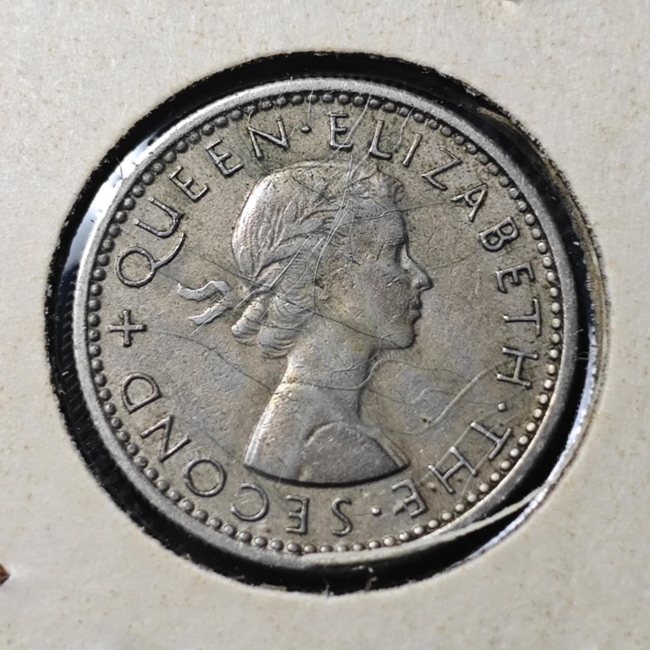 KK钱币收藏小铺  第399期  百期特拍（四拍之三）2月预留时间 周末发货   1957罗得西亚和尼亚萨兰6便士 