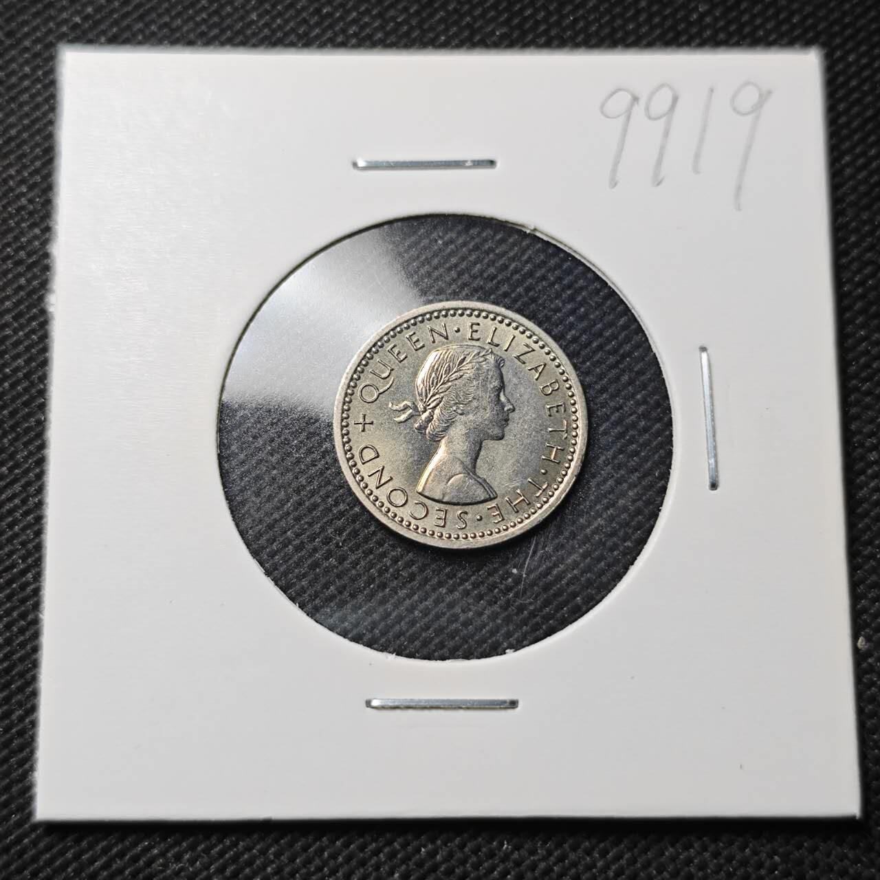 KK钱币收藏小铺  第399期  百期特拍（四拍之三）2月预留时间 周末发货  1964罗得西亚和尼亚萨兰3便士 好品