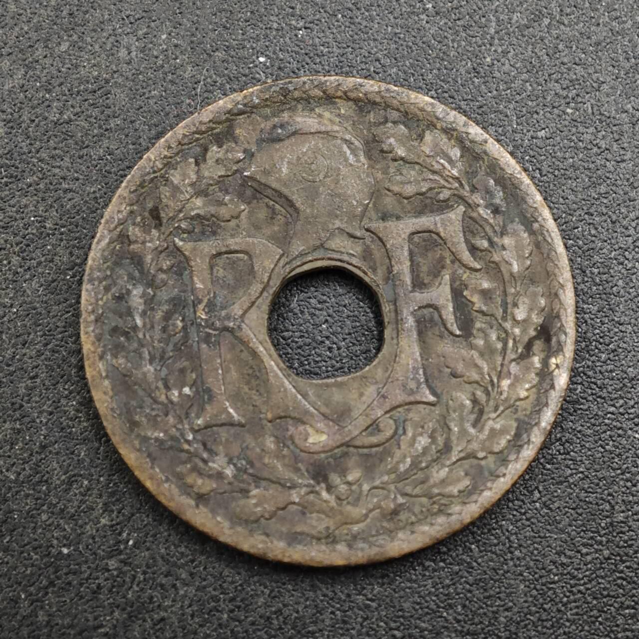 【淘币小摊】实时拍第八百四十三拍   散币场   满百包邮可预留二周 每周一统一发货   法属印支1936年1/2分铜币