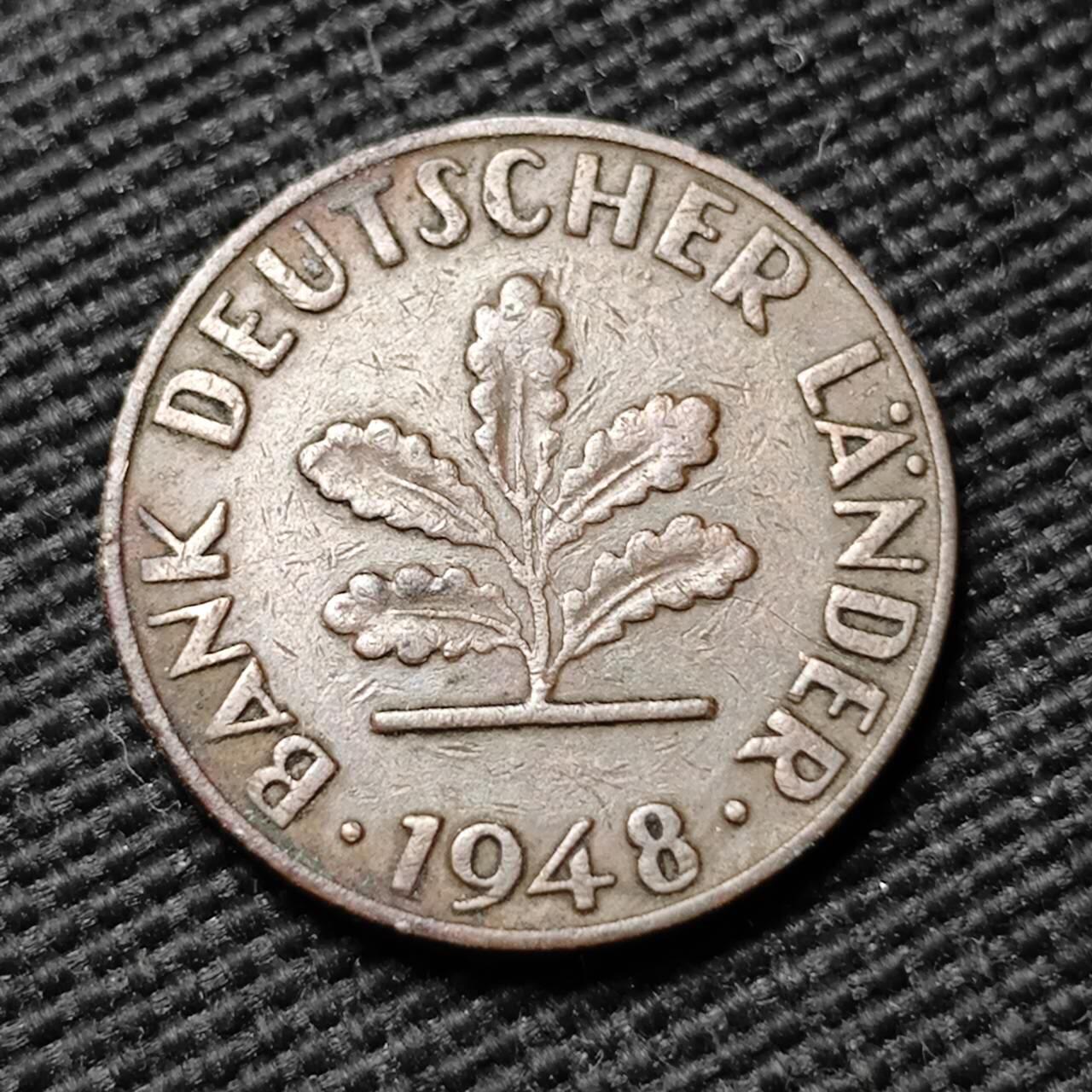 KK钱币收藏小铺  第399期  百期特拍（四拍之三）2月预留时间 周末发货  1948西德1芬尼 首年稀少年份F版