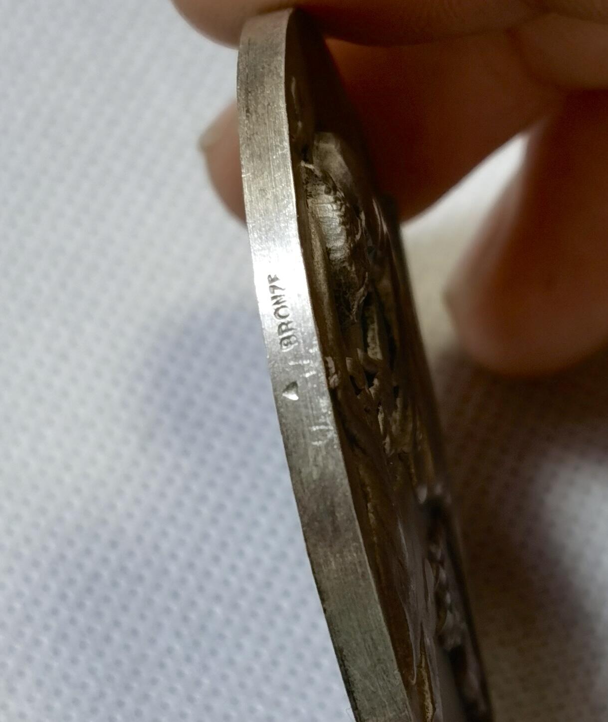 甄臻铺-世界币章拍卖（第46期）送拍享返佣金等优惠多多（1月10日精品场，敬请期待）