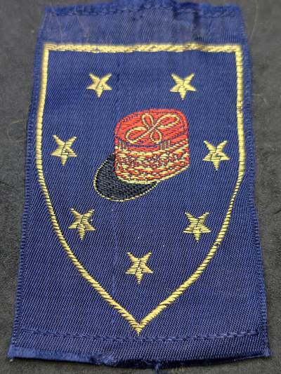 凯旋世界勋赏（第21期冬季大拍）（欢迎送拍）（对拍品有疑问请询问客服，不接受到手刀，出价默认拍品品相。请认真阅读拍卖规则！出价默认已认可！）（收到货请录制开箱视频，无视频概不处理问题。） - 二战时期法国维希政权关联的“自由法国”/抵抗运动相关刺绣臂章