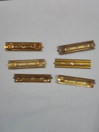 韵星假日拍卖第三十六期 -- Rimey Holidays Auction 36 - 民主德国勋条一组