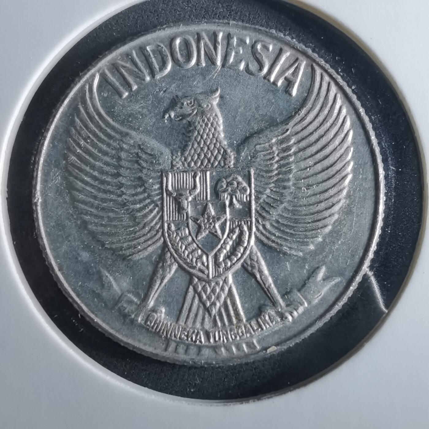 沼泽如烟--第956场 印度尼西亚1958年50分