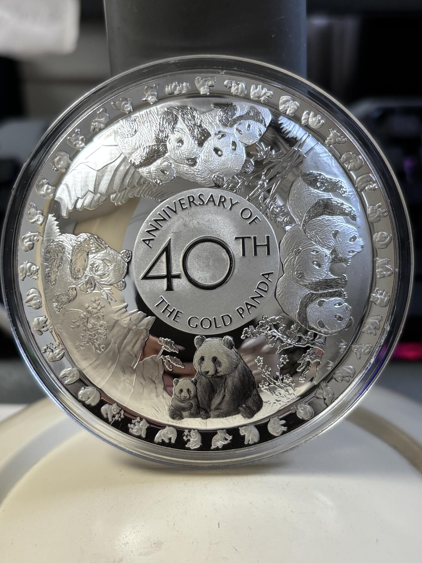 第187期拍卖 所罗门2022年中国熊猫金币发行40周年50克纪念银币，999银，50克，发行2022枚