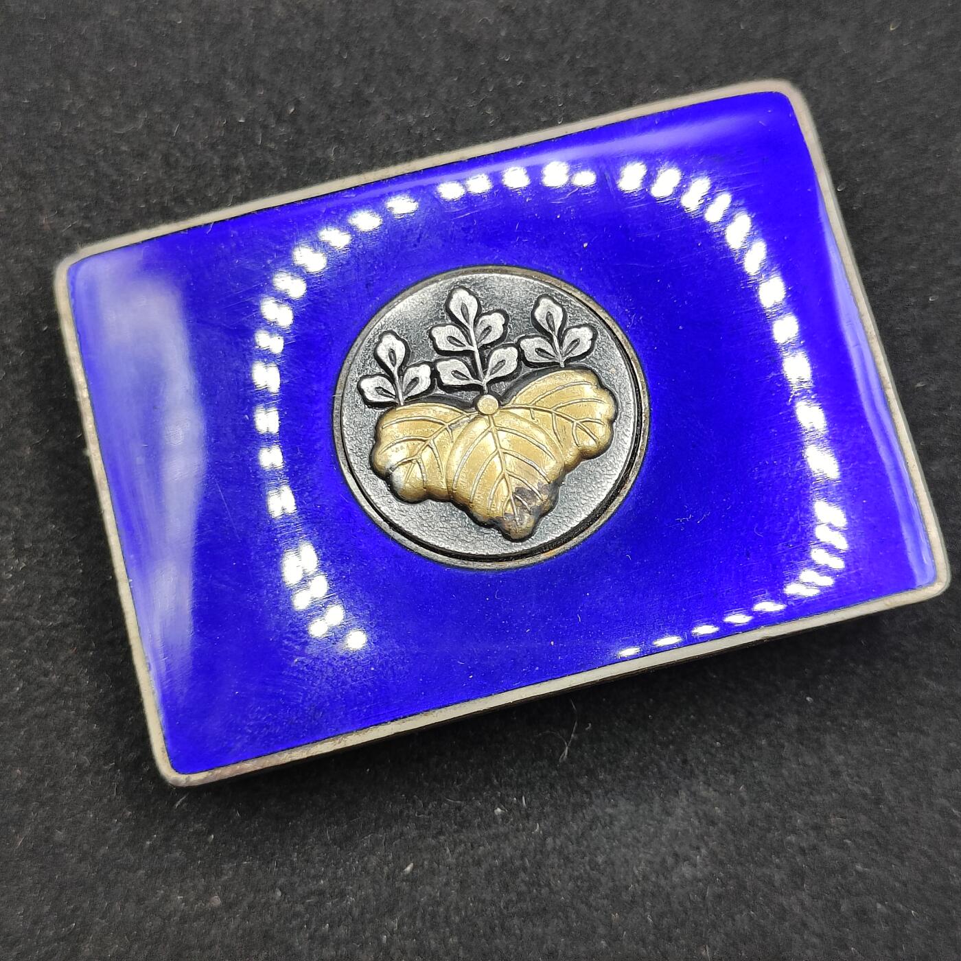 0元起拍勋章 第324期 咸鱼国勋章拍卖专场 1月11日（周日）下午6：00开始 日本保护司五三桐纹珐琅腰带扣