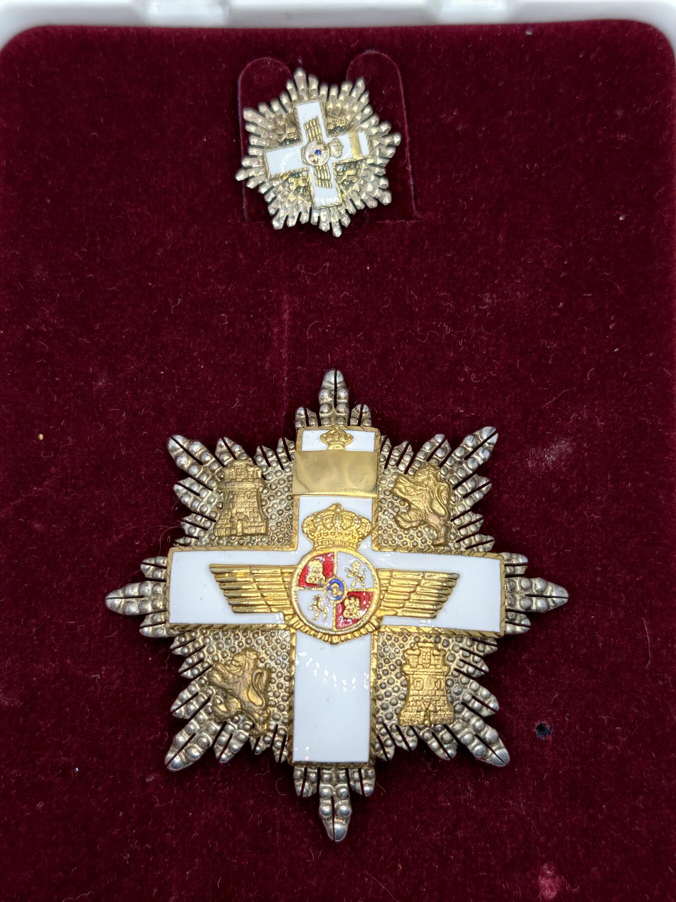 凯旋世界勋赏（第21期冬季大拍）（欢迎送拍）（对拍品有疑问请询问客服，不接受到手刀，出价默认拍品品相。请认真阅读拍卖规则！出价默认已认可！）（收到货请录制开箱视频，无视频概不处理问题。）