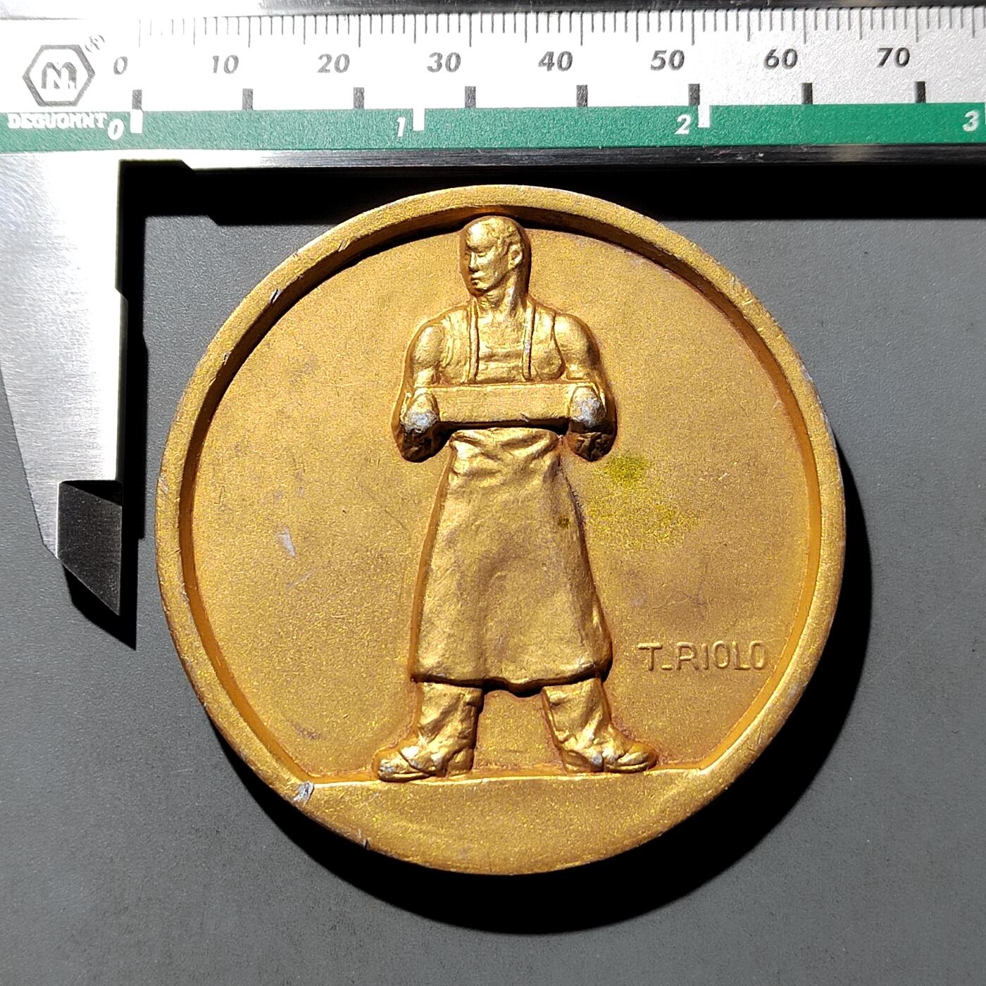 PCAI钱币   7-699  证章小专场 大型外国铝合金纪念章