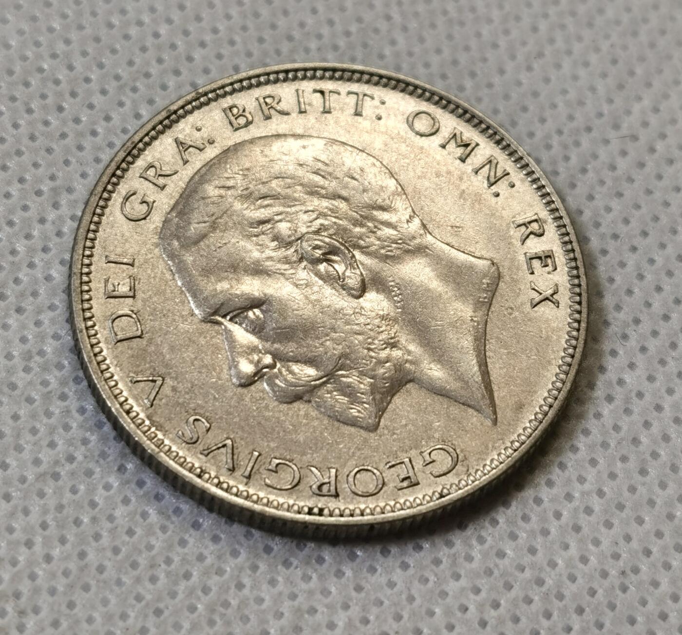 甄臻铺-世界币章拍卖（第46期）送拍享返佣金等优惠多多（1月10日精品场，敬请期待）