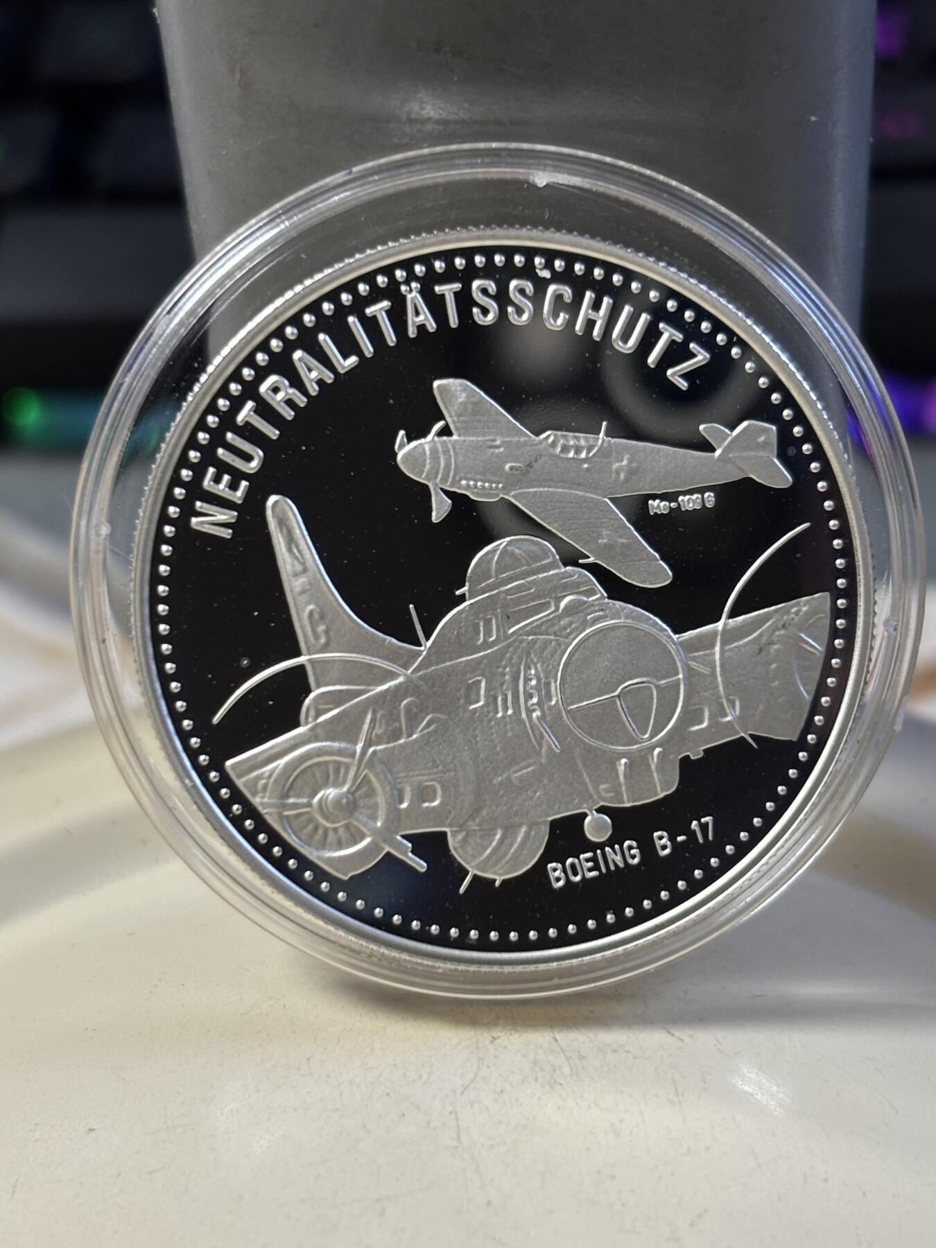 第187期拍卖 瑞士1995年航天航空展20埃居女神精制纪念银币带盒证书，925银，25克，边缘有氧化