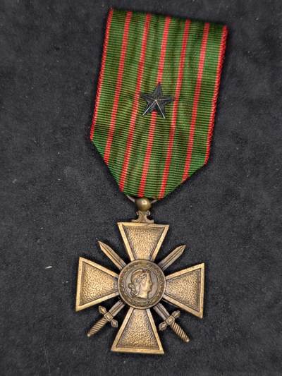 凯旋世界勋赏（第21期冬季大拍）（欢迎送拍）（对拍品有疑问请询问客服，不接受到手刀，出价默认拍品品相。请认真阅读拍卖规则！出价默认已认可！）（收到货请录制开箱视频，无视频概不处理问题。） - 法国一战战争十字带一次军团嘉奖