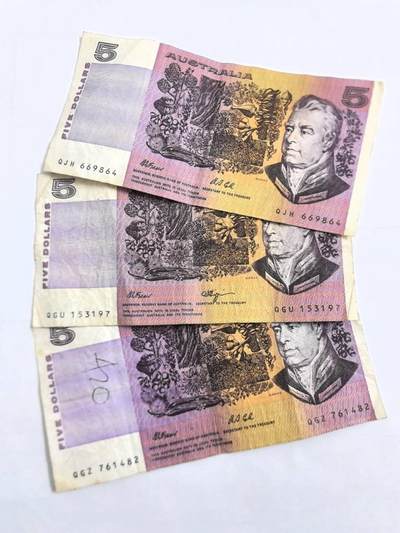 各国外币第108期 无佣金 - 澳大利亚5元 3张