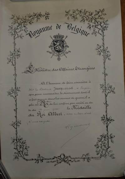 凯旋世界勋赏（第21期冬季大拍）（欢迎送拍）（对拍品有疑问请询问客服，不接受到手刀，出价默认拍品品相。请认真阅读拍卖规则！出价默认已认可！）（收到货请录制开箱视频，无视频概不处理问题。） - 一战 比利时王国 国王阿尔贝奖章 证书 1920年由比利时外交部长亲签签发 授予 马克 雅克罗德医生 （1875-1947）结核病专家，一战期间担任瑞士莱森疗养院主管，救治伤兵和难民 