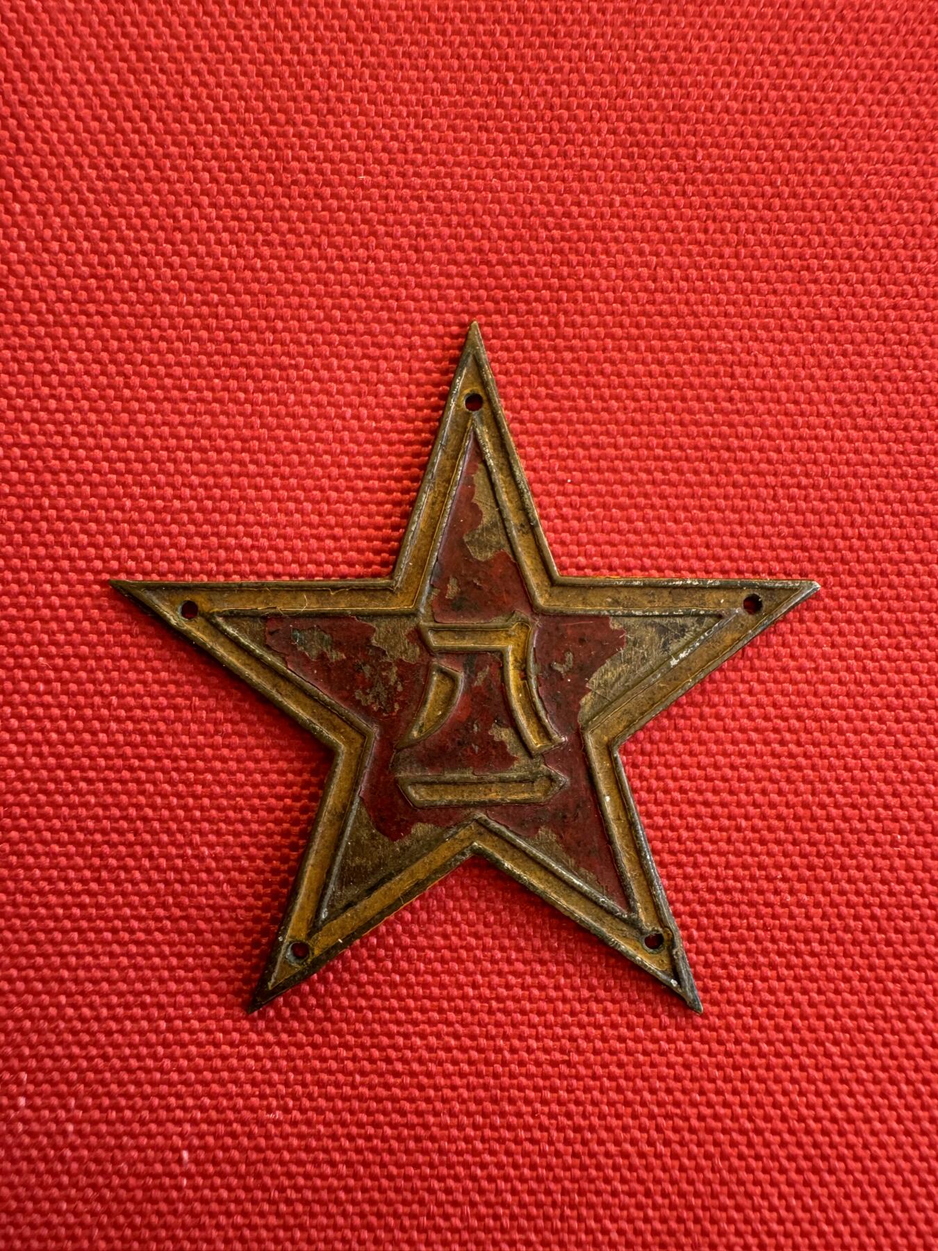 五哥徽章群   7号周三晚上八点4群联拍