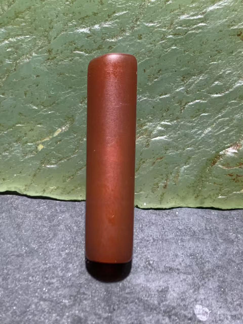 精美高玉化酒红色缠丝玛瑙随形直桶，桶珠一颗