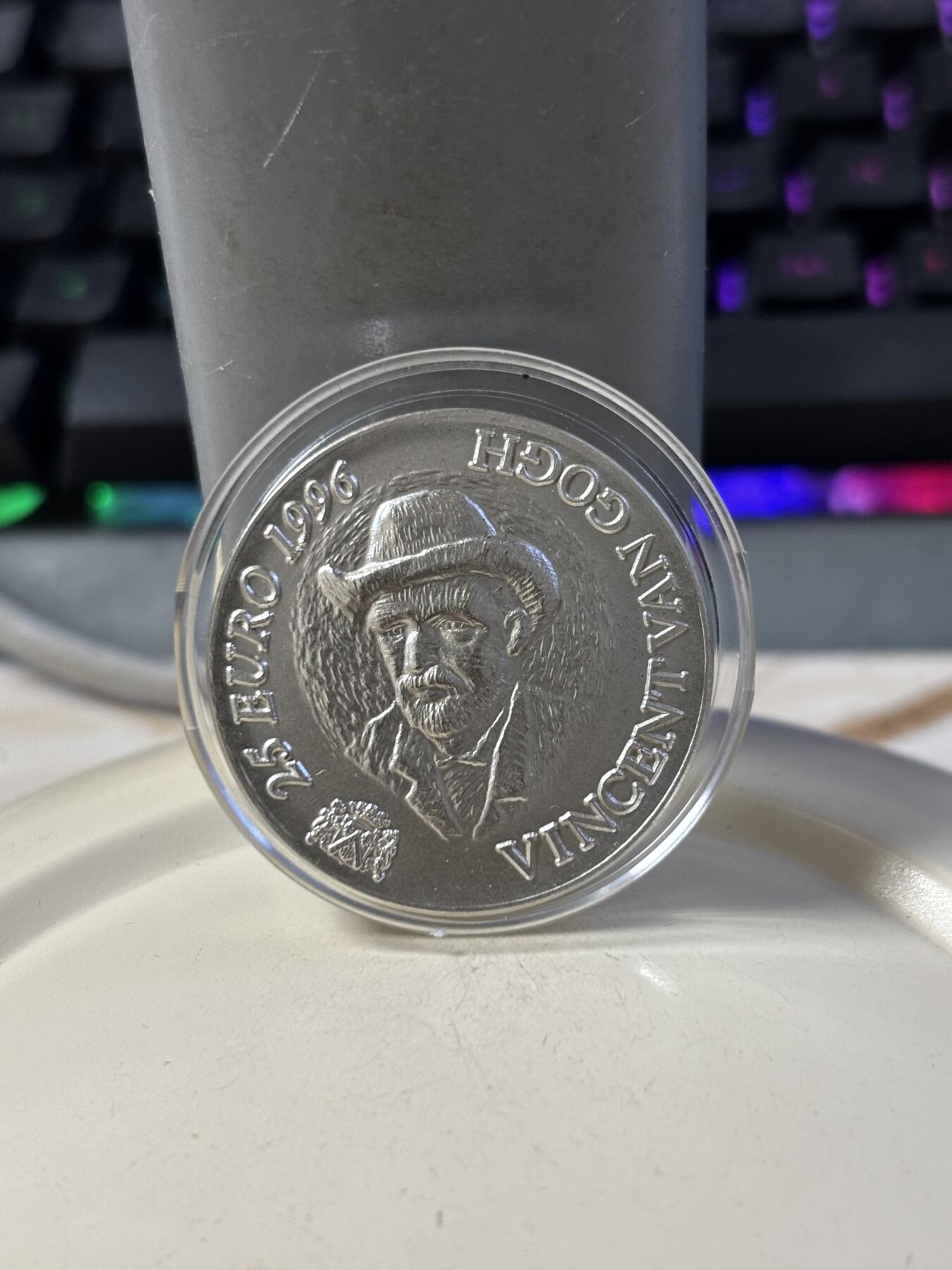 第187期拍卖 荷兰1996年梵高在朗洛伊斯阿尔勒桥梁彩色银币带盒子，14克，999银