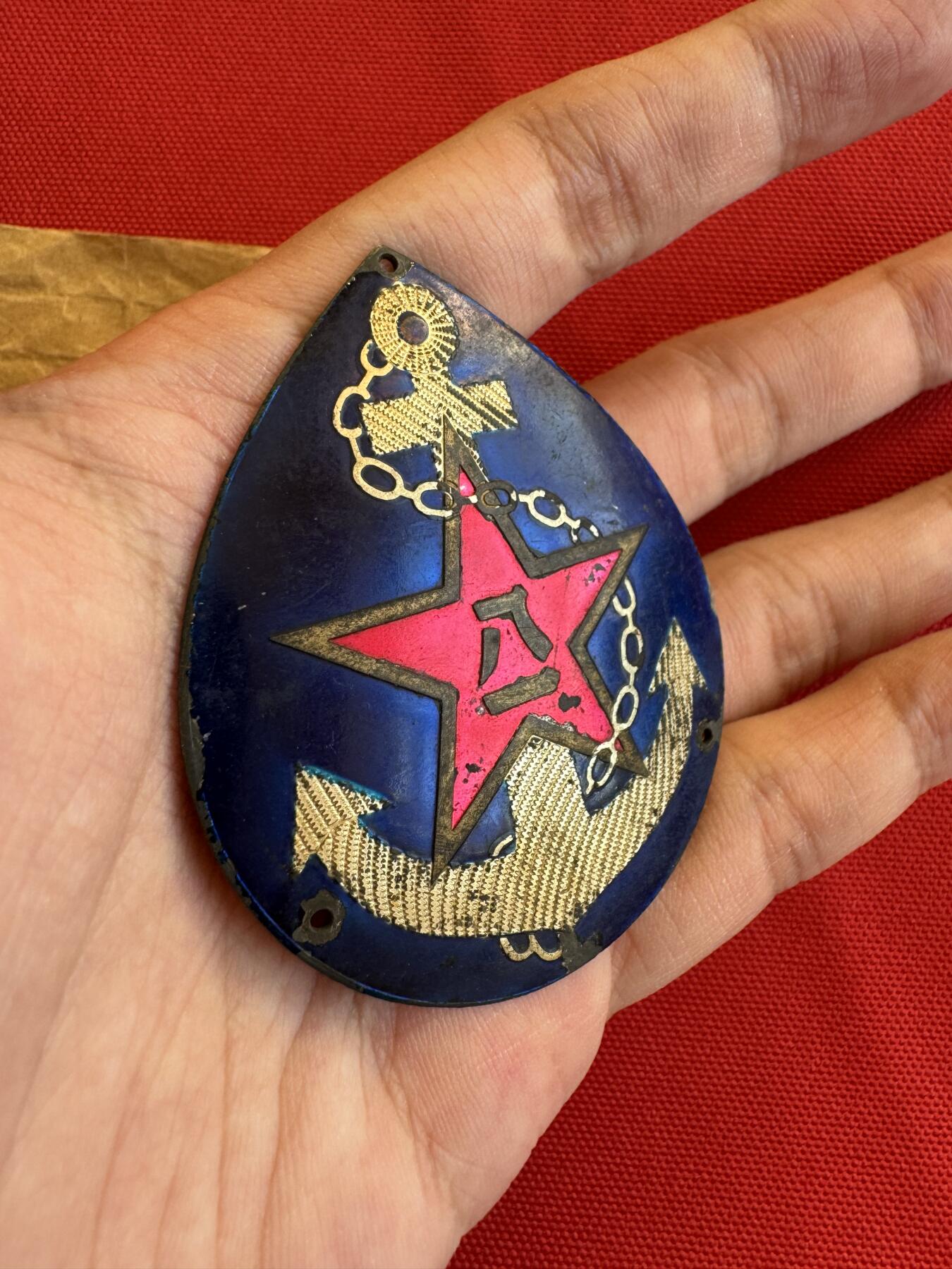 五哥徽章群   7号周三晚上八点4群联拍