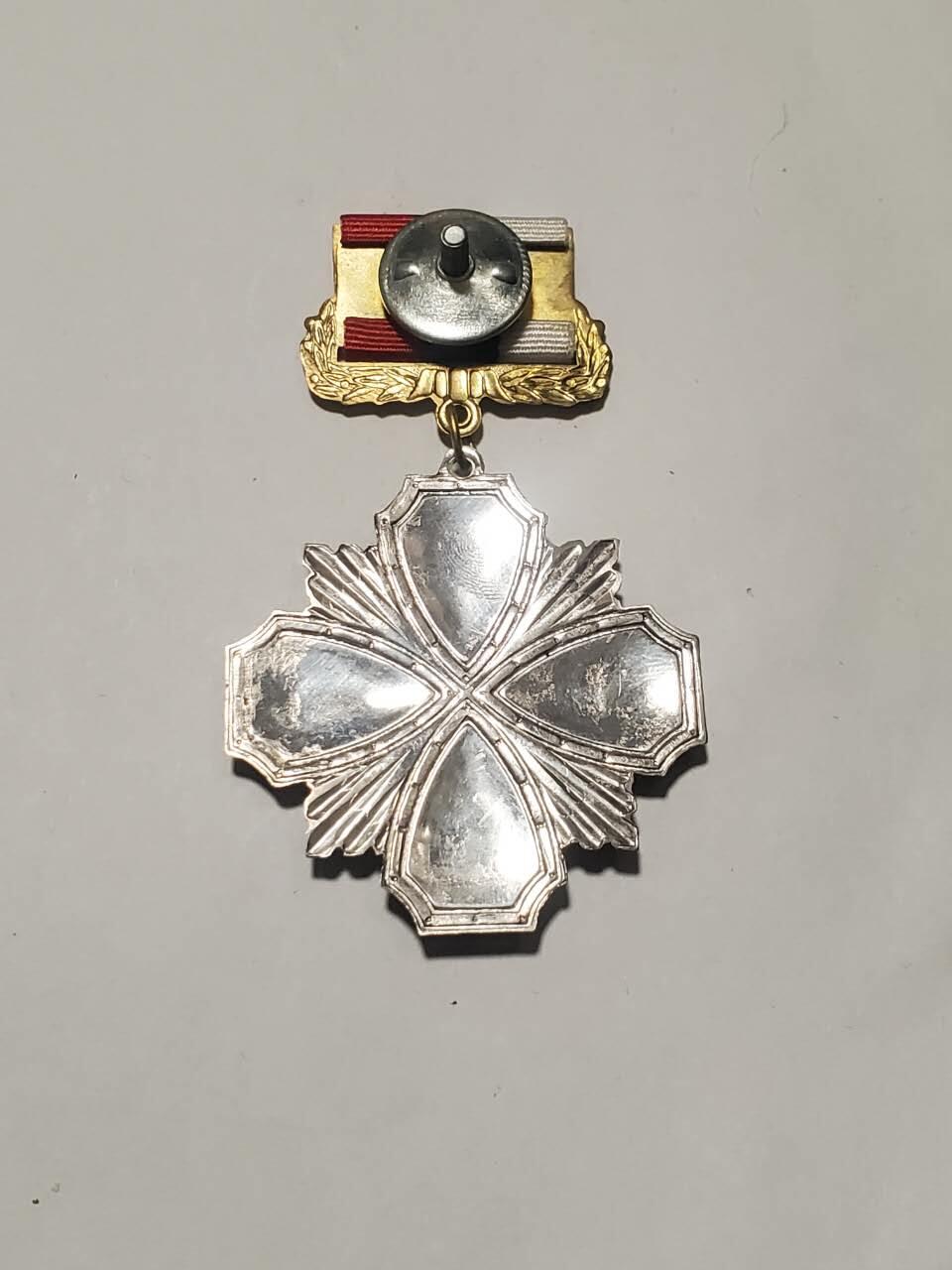 韵星假日拍卖第三十六期 -- Rimey Holidays Auction 36 俄罗斯联邦武装力量空降兵成员证章 精锐部队 转轮版本 品相很好