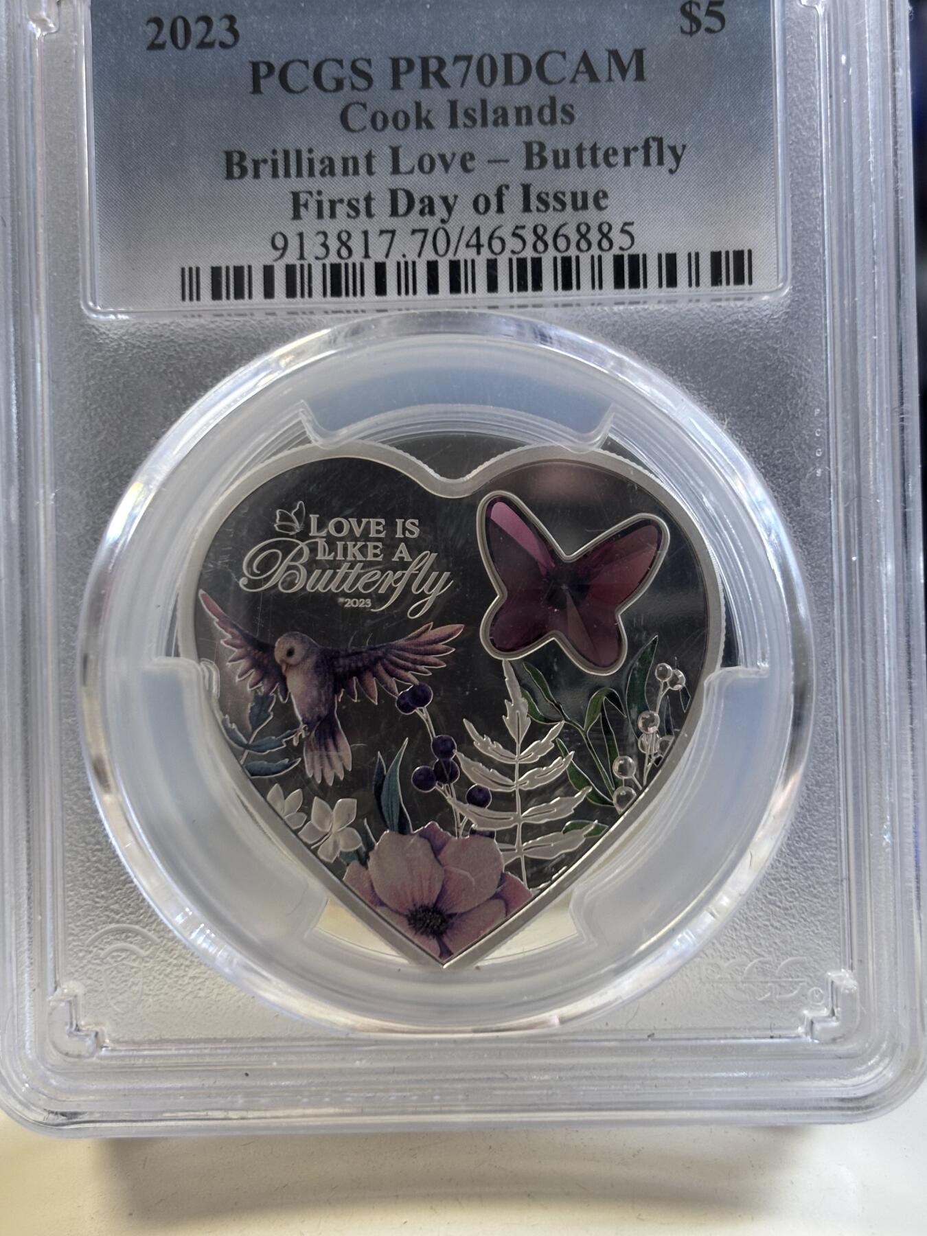 第187期拍卖 库克2023年情人节镶嵌蝴蝶心形彩银币PCGS-PR70无原盒证书，999银，20克，发行2023枚