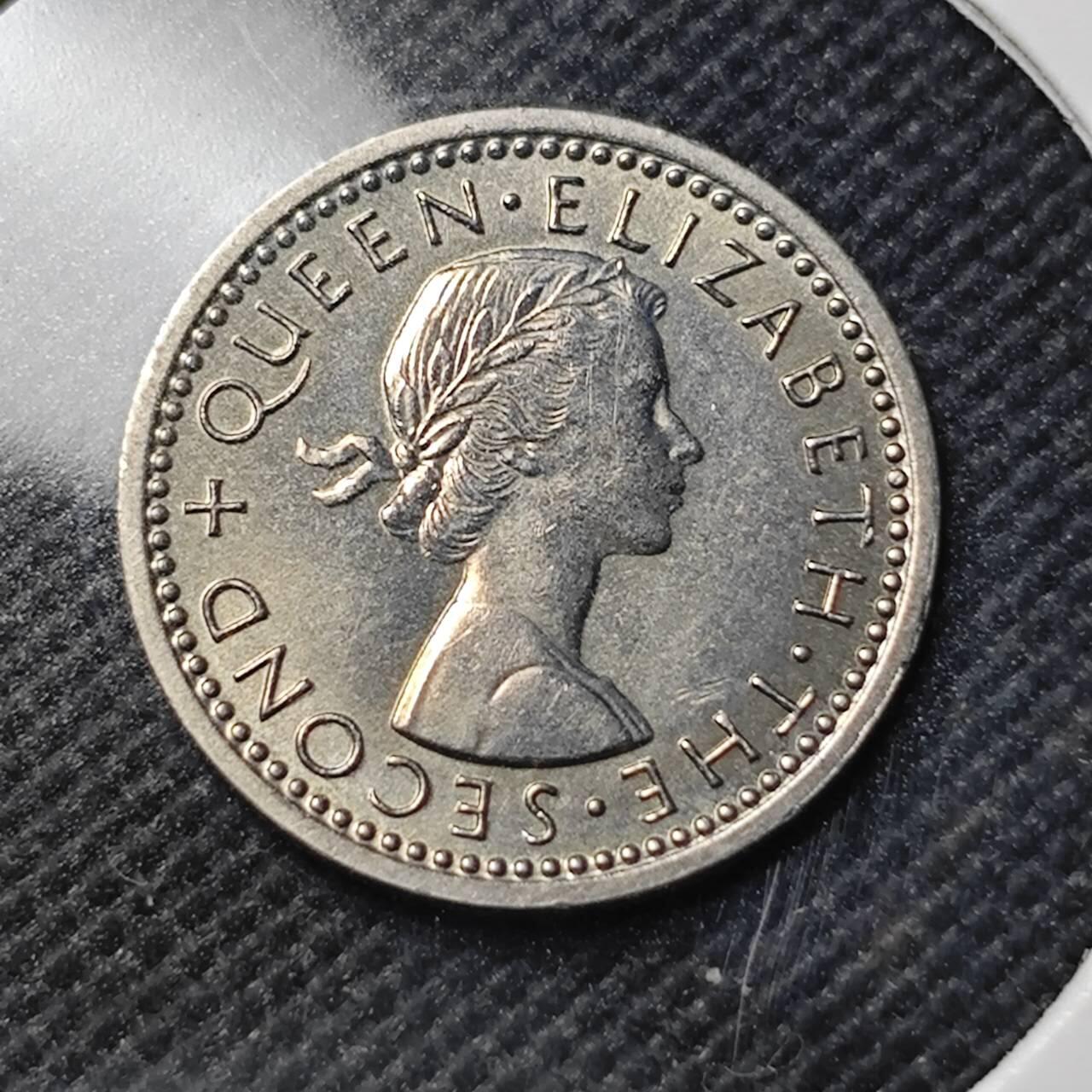 KK钱币收藏小铺  第399期  百期特拍（四拍之三）2月预留时间 周末发货  1964罗得西亚和尼亚萨兰3便士 好品